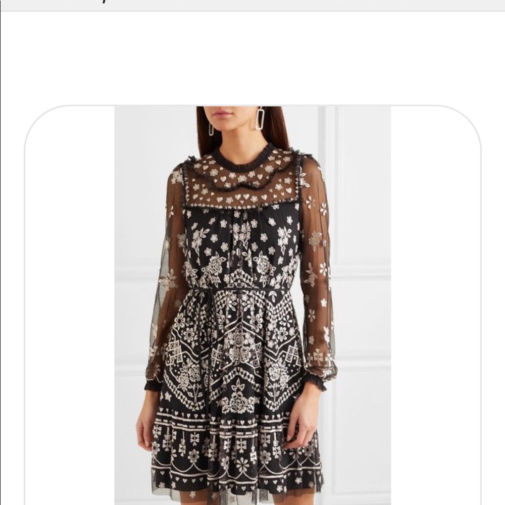 🛍Needle & Thread Dress NWT
“Graphite Eclipse” Dress🛍